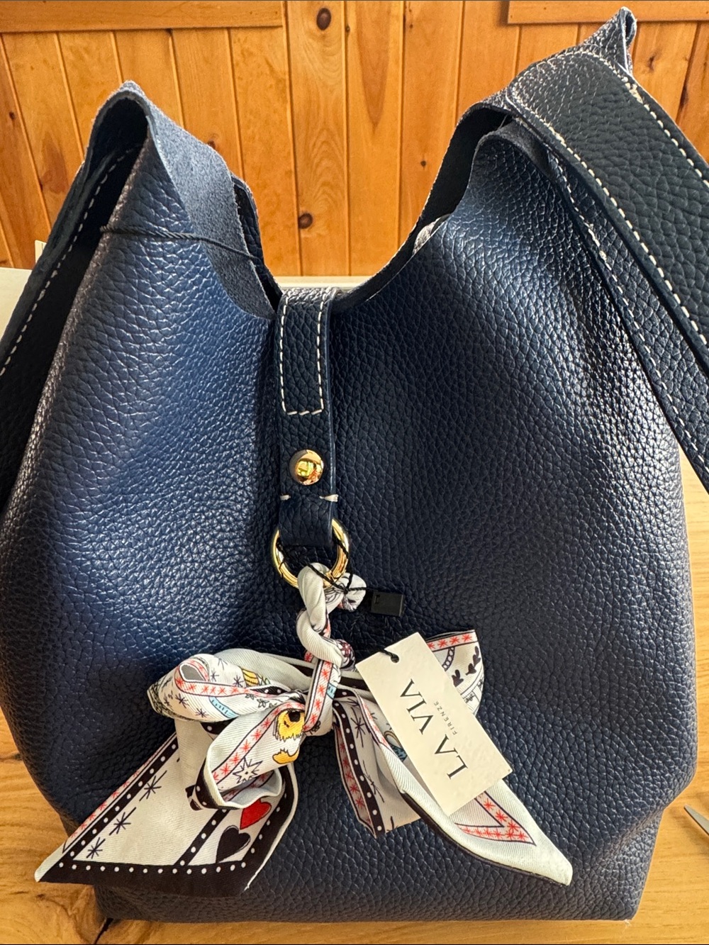 Women’s Pebbled Leather Hobo Bag in Navy with Scarf Accent. Made in 🇮🇹 - Picture 2 of 5
